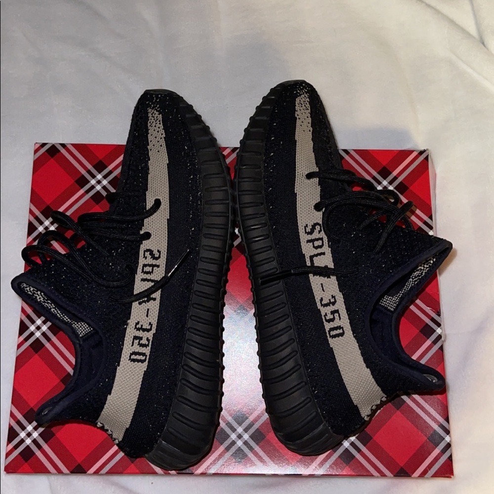 Yeezy Boost 350 V2 Oreo